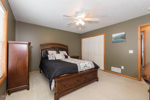 1034 Taylor Dr, Plainwell, MI 49080 photo 18