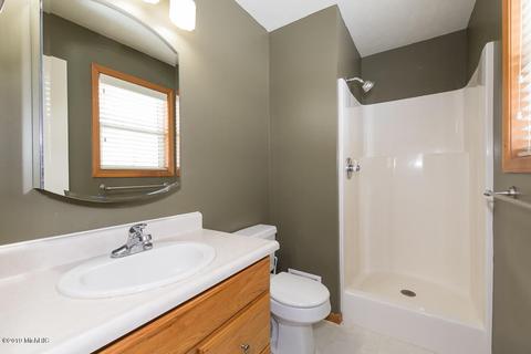 1034 Taylor Dr, Plainwell, MI 49080 photo 19