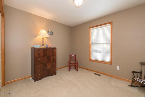 1034 Taylor Dr, Plainwell, MI 49080 photo 22