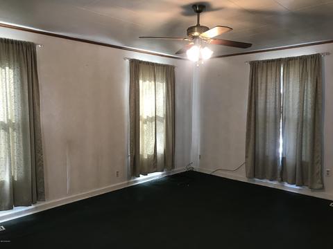 385 W Fifth St, Constantine, MI 49042 photo 5