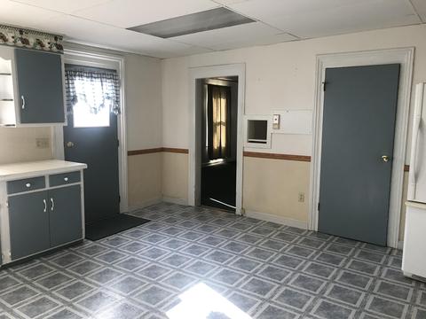 385 W Fifth St, Constantine, MI 49042 photo 4