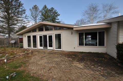 52072 Johnson Rd, Three Rivers, MI 49093 photo 4