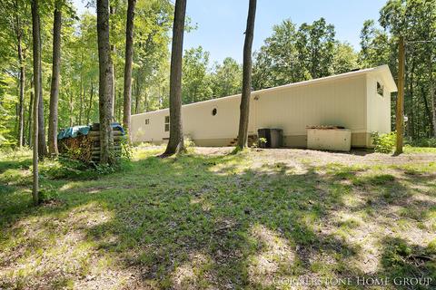 8360 Johnson Rd, Belding, MI 48809 photo 18