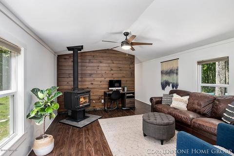 8360 Johnson Rd, Belding, MI 48809 photo 6