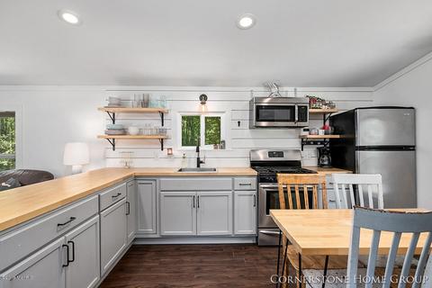 8360 Johnson Rd, Belding, MI 48809 photo 8