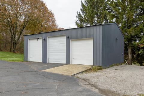 10637 Douglas Ave, Plainwell, MI 49080 photo 34