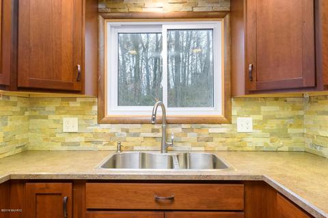 10637 Douglas Ave, Plainwell, MI 49080 photo 5