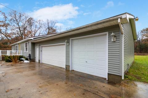 1846 Benston Rd, Whitehall, MI 49461 photo 3