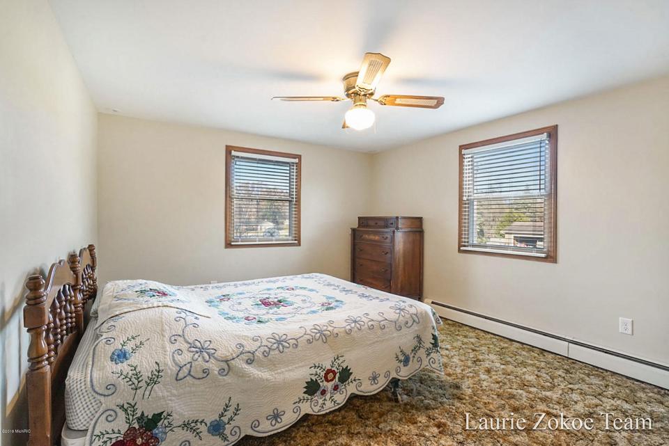  2736 Roanoke Dr NE, Grand Rapids, MI 49525 photo 20