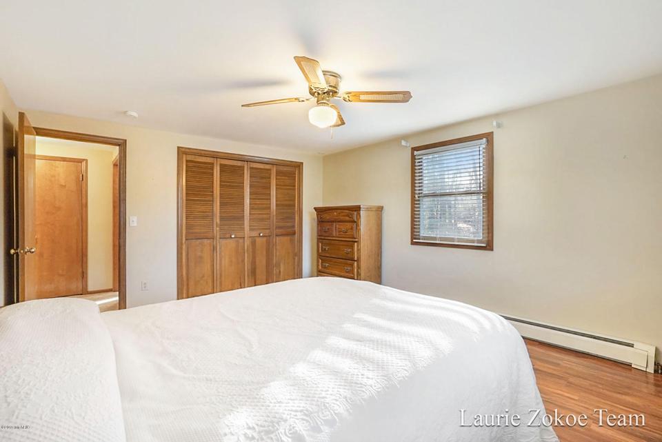  2736 Roanoke Dr NE, Grand Rapids, MI 49525 photo 17