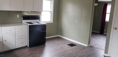 611 S Constantine St, Three Rivers, MI 49093 photo 5