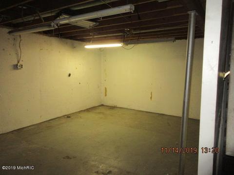 18470 6th Ave Rd, Three Rivers, MI 49093 photo 12