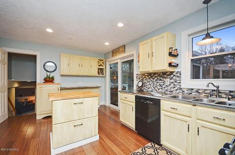 23862 64th Ave, Mattawan, MI 49071 photo 5