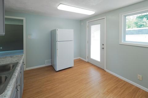 710 Tenth St, Three Rivers, MI 49093 photo 7