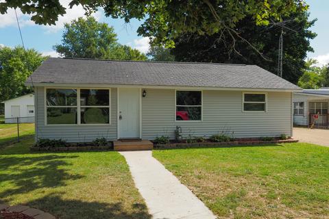 710 Tenth St, Three Rivers, MI 49093 photo 1