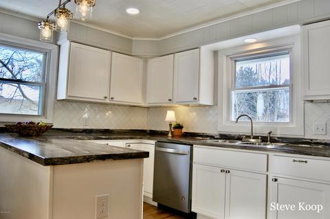 739 Morton Ave, Belding, MI 48809 photo 7