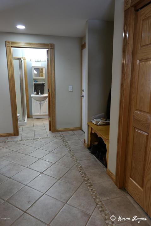 4142 Joan Dr, Dorr, MI 49323 photo 11