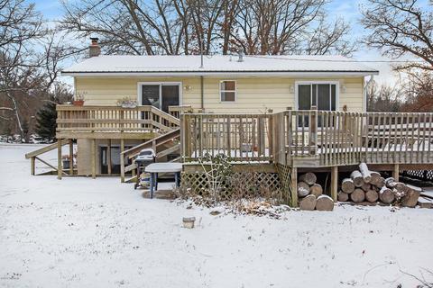 10038 Fish Rd, Belding, MI 48809 photo 4