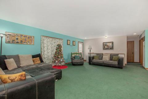 4209 34th St, Dorr, MI 49323 photo 8