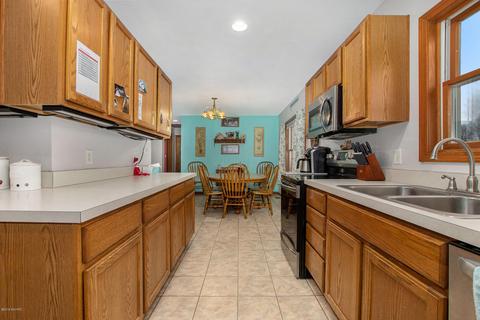 4209 34th St, Dorr, MI 49323 photo 3