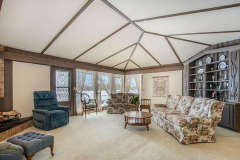 6897 Baldwin Ave, Newaygo, MI 49337 photo 8