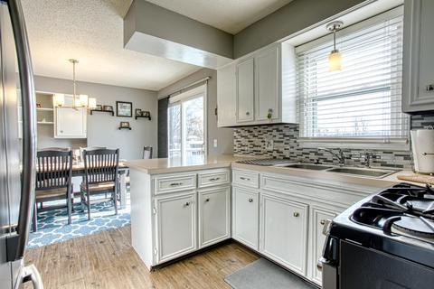 1688 Willowbrook Dr, Jenison, MI 49428 photo 7