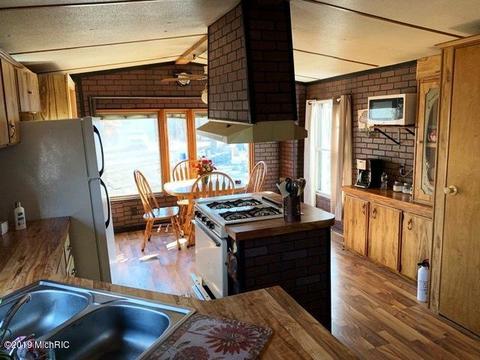 11573 Willow Rd, Bitely, MI 49309 photo 19