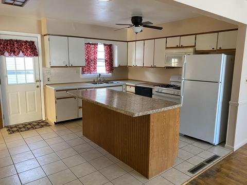 7992 S S Ainger Rd, Olivet, MI 49076 photo 5