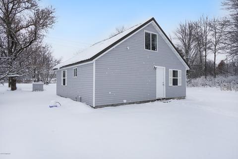 131 N Spruce Ave, White Cloud, MI 49349 photo 19
