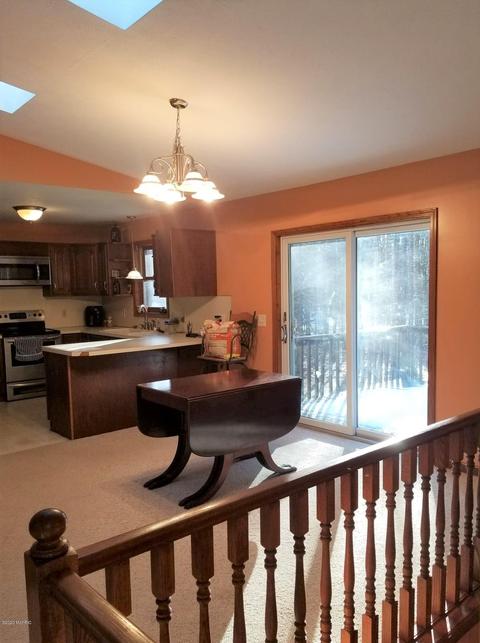 4148 21st St, Dorr, MI 49323 photo 9