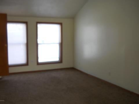 211 W Lakeview St, Crystal, MI 48818 photo 5