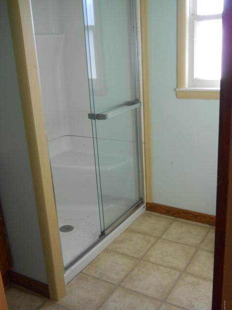 211 W Lakeview St, Crystal, MI 48818 photo 10
