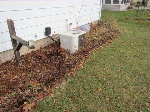 813 Circle Dr, Augusta, MI 49012 photo 23