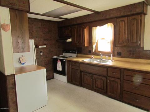 813 Circle Dr, Augusta, MI 49012 photo 8