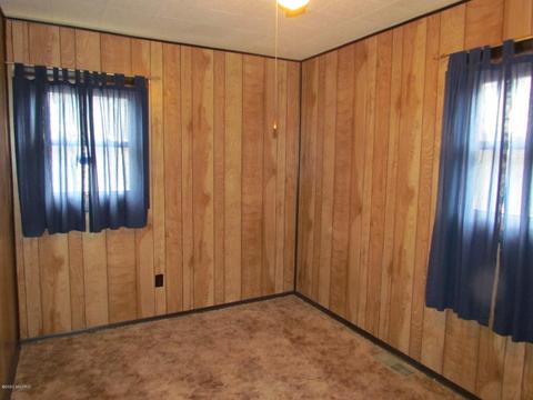 813 Circle Dr, Augusta, MI 49012 photo 13