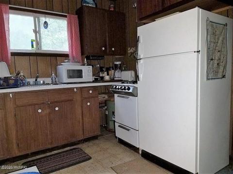 8338 E Wilderness Trl, White Cloud, MI 49349 photo 11