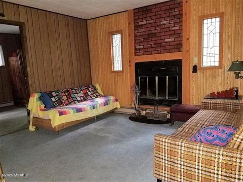 8338 E Wilderness Trl, White Cloud, MI 49349 photo 12
