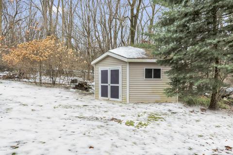 7104 30th St SE, Ada, MI 49301 photo 29