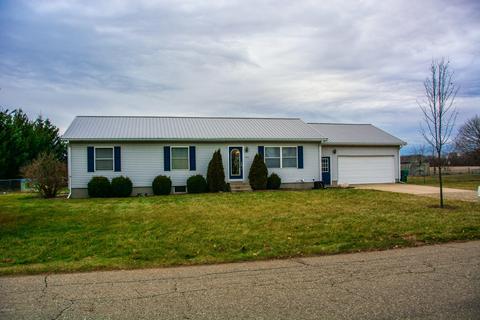 294 Pioneer St, Mendon, MI 49072 photo 1