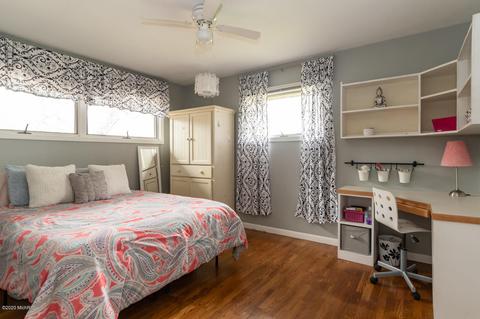 2774 E Sandra Ter, St. Joseph, MI 49085 photo 15