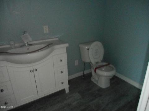 4170 S Loomis Rd, Shepherd, MI 48883 photo 12