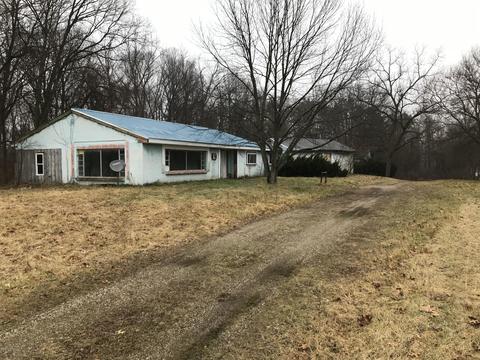 18532 E M 86, Three Rivers, MI 49093 photo 2