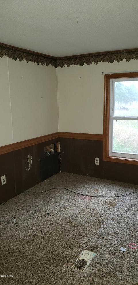 7575 E 72nd St, Newaygo, MI 49337 photo 8