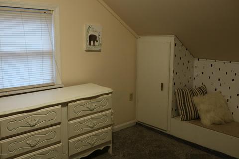 28 E Gardner St, Sparta, MI 49345 photo 8