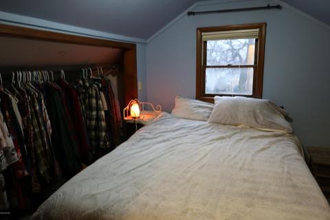 28 E Gardner St, Sparta, MI 49345 photo 6