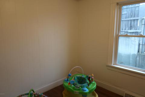 28 E Gardner St, Sparta, MI 49345 photo 5