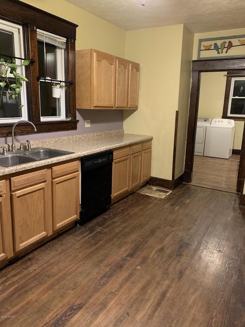 118 Charles Ct, Buchanan, MI 49107 photo 3