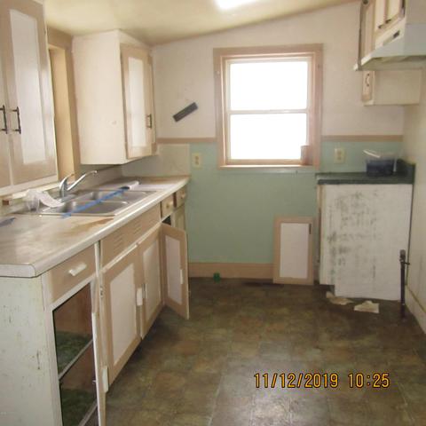 418 Brigham St, Plainwell, MI 49080 photo 5