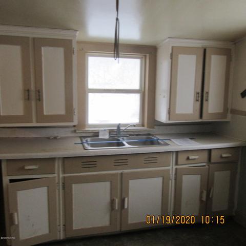 418 Brigham St, Plainwell, MI 49080 photo 6