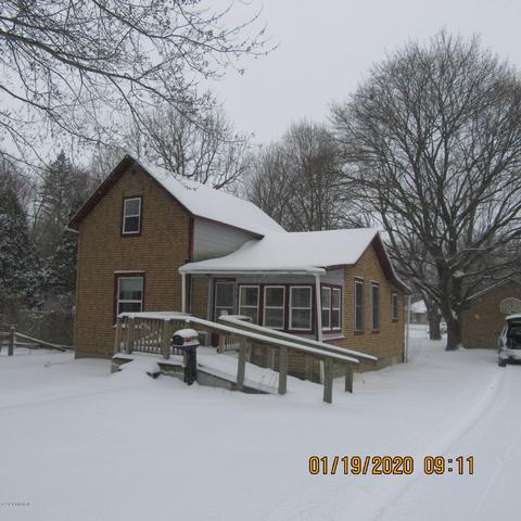 418 Brigham St, Plainwell, MI 49080 photo 1